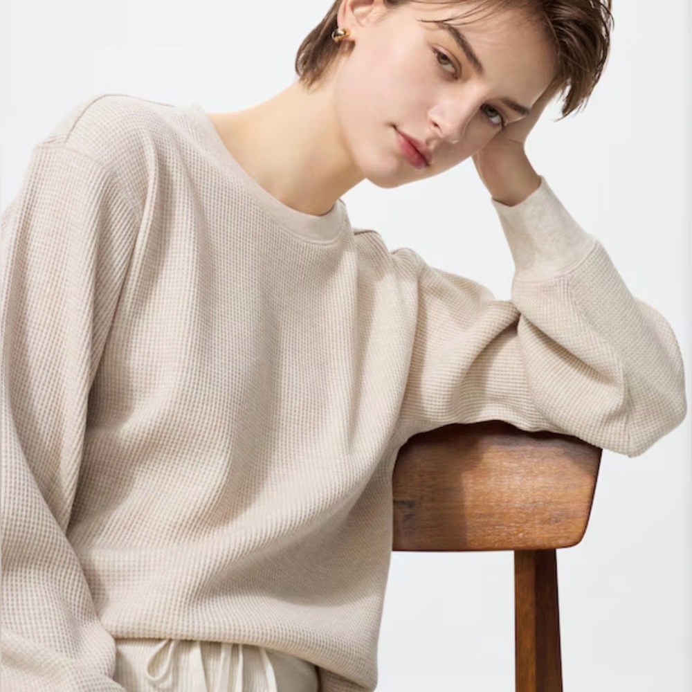 Women’s UNIQLO waffle thermal Beige longsleeve shirt